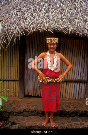 Tahitianische Frau, Tahiti Village, Polynesian Cultural Center, Laie, Oahu, Insel Oahu, Hawaii, Vereinigte Staaten von Amerika Stockfoto