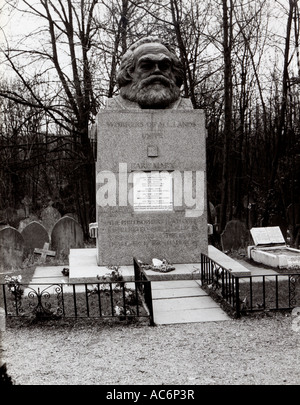 Karl Marx Grab auf dem Highgate cemetery Stockfoto