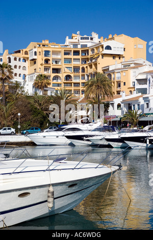 in der Nähe von Marbella Costa del Sol Malaga Provinz Spanien Puerto Cabopino Stockfoto