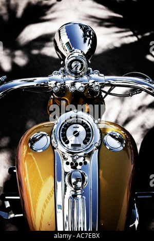 Reiter im Blick auf eine Harley Davidson Tank und Tacho Stockfoto