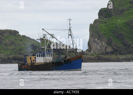 Jakobsmuschel Baggerarbeiten Boot im Firth Of Lorne SAC Scotlands West Küste Stockfoto