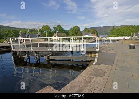 Sperren auf Caledonian Canal in der Nähe von Fort Augustus Schottland Stockfoto