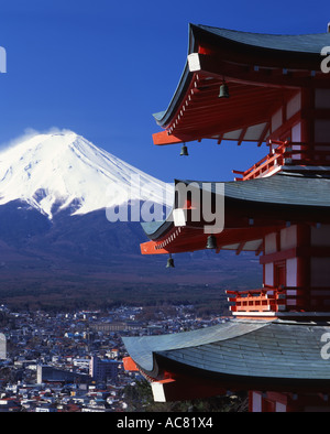 Chureito Pagode und Mount Fuji, Japans höchster Berg. Auf der Suche von Fuji Yoshida Seite Stockfoto