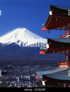 Chureito Pagode und Mount Fuji, Japans höchster Berg. Auf der Suche von Fuji Yoshida Seite Stockfoto