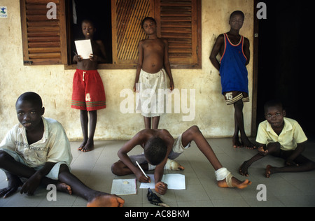 Sierra Leone 1999 Zentrum Opfer des Krieges für die Jugend traumatisiert und während des Konflikts verletzt Stockfoto