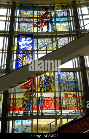 Kommunistischära Glasfenster, Berlin Stockfoto