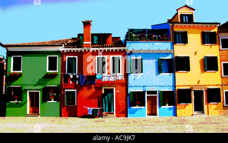 Burano eine kleine wunderschöne Insel in der Nähe von Venedig Italien berühmt für Spitzen machen und bunt bemalten Häuser Stockfoto