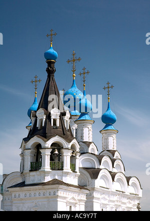 Türme des Klosters Maria Verkündigung. Murom, Russland Stockfoto