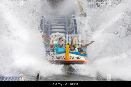 Wasser-Achterbahn Poseidon, Europapark Rust, Baden-Württemberg, Deutschland Stockfoto