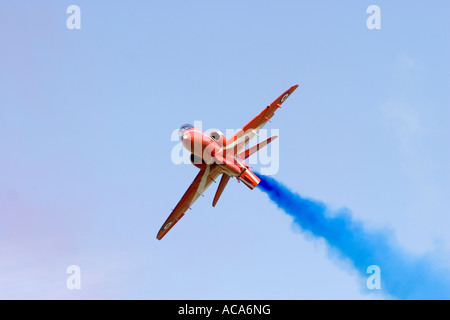 Kunstflug Dsiplay aus den roten Pfeilen der RAF UK Flying Hawk 100-Flugzeuge Stockfoto