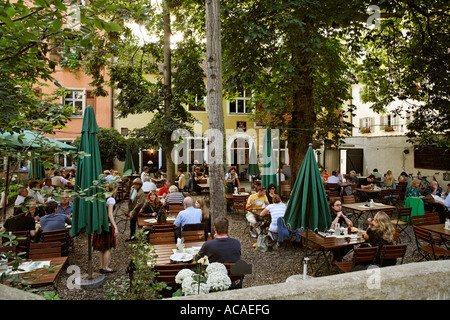 Bier Garten Kreuzschaenke, Regensburg, Oberpfalz, Bayern, Deutschland Stockfoto