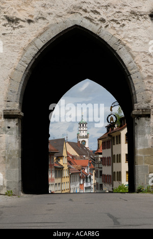 Blick durch das Tor in den alten Teil der Stadt, Ravensburg, Baden Württemberg, Deutschland, Europa. Stockfoto