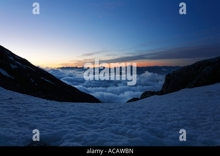 Aufstieg zum Mont Pelvoux 3,946 m, Blick auf Cottischen Alpen mit Monviso, Provence-Alpes-Cote de Azur, Hautes-Alpes, Frankreich Stockfoto