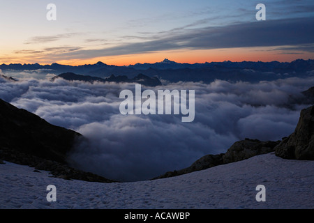 Aufstieg zum Mont Pelvoux 3,946 m, Blick auf Cottischen Alpen mit Monviso, Provence-Alpes-Cote de Azur, Hautes-Alpes, Frankreich Stockfoto