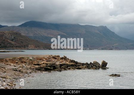 Am Mittelmeer in Kissamos (Kastelli) Stadt, griechische Insel Kreta anzeigen Stockfoto