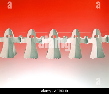 Scherenschnitt aus Silhouetten der kleinen Gespenster Stockfoto