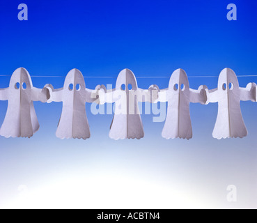 Scherenschnitt aus Silhouetten der kleinen Gespenster Stockfoto