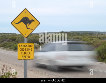 TIERWELT WARNUNG STRAßE ZEICHEN, INNES NATIONALPARK, YORKE SUÐURNES, SÜDAUSTRALIEN, Stockfoto