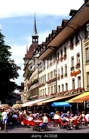 Der Schweiz Le Landeron halbe Holz historische Stadt Blumen Frankreich Teil Französisch sprechende Sprache, Rede, Zunge Stockfoto