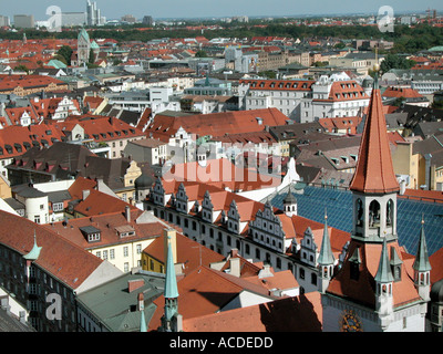München von oben auf die Oberseite St Peter Kirche Marienplatz Stockfoto