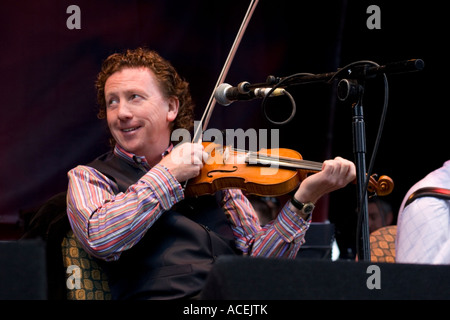 Frankie Gavin berühmte traditionelle irische Musiker live spielen Stockfoto