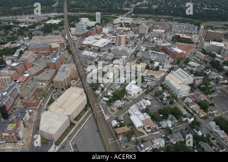 Luftaufnahme der Innenstadt von New Brunswick, New Jersey Stockfoto