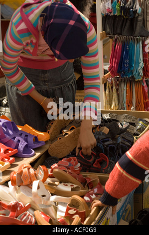 Surfen, Guzelyurt Markt, Nord-Zypern, Europa Stockfoto