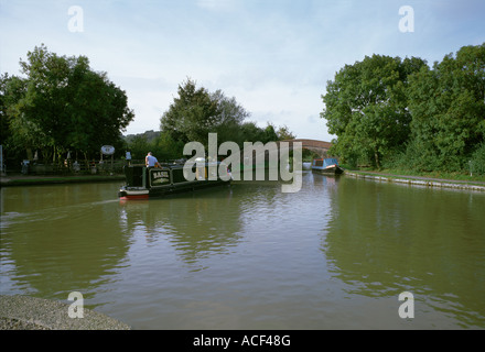 Narrowboat bei Foxton sperrt Grand Union Canal Stockfoto