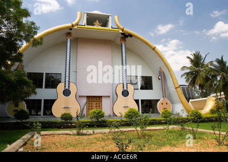 Sri Sathya Sai Mirpuri Music College in der Stadt Puttaparthi, Andhra Pradesh, Indien Stockfoto