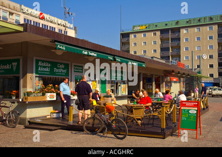 Café im Freien bei Kauppatori Marktplatz in Pori Finnland Europa Stockfoto