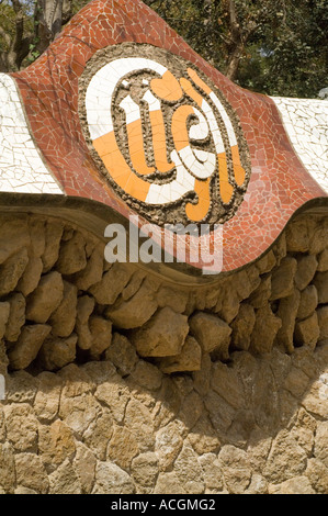 Das Eingangsschild zum Park Güell (1900 – 1914), Antoni Gaudi, Barcelona, Katalonien, Spanien, Europa Stockfoto