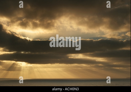 Sonnenuntergang über dem Meer in der Nähe von Port Campbell in Victoria, Australien Stockfoto