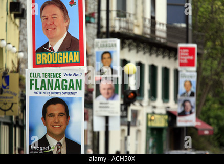 Wahlplakate für irische 2007 allgemeine Wahl Stockfoto