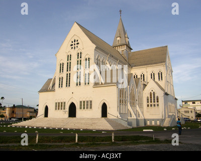 St George's Anglican Cathedral, das weltweit größte freistehende Gebäude aus Holz in Georgetown, Guyana, Südamerika Stockfoto