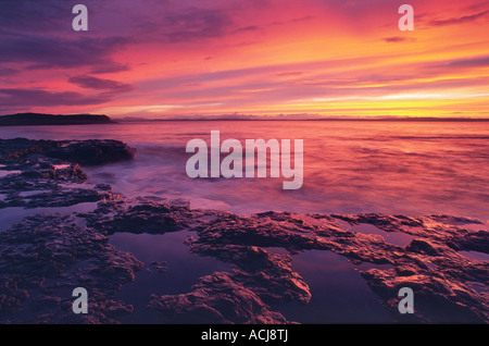 Sonnenuntergang über der Küste von Killala Bay, Co Sligo, Irland. Stockfoto