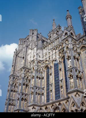 Detail der Westfassade der Kathedrale von Wells, Wells, Somerset, England, UK. Stockfoto