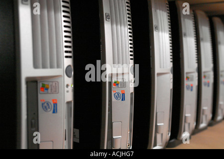 Rack-PCs - PCs als Server benutzt Stockfoto