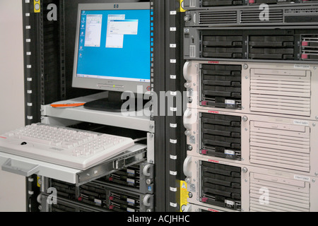 HP Proliant rack montiert Server Stockfoto