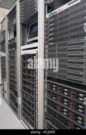 HP Proliant rack montiert Server Stockfoto