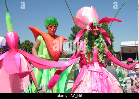 Karneval wie Prozession in Epsom Derby Stockfoto