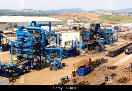 Metall-recycling-Hof mit dem weltweit größten Shredder SimsMetal UK Ltd Newport Docks South Wales verwendet für recycling Autos etc. Stockfoto