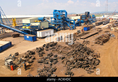 Metall-recycling-Yard mit dem weltweit größten Shredder SimsMetal UK Ltd Newport Docks South Wales Stockfoto