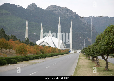 Zufahrt zum Shah Faisal Moschee in Islamabad, Pakistan Stockfoto