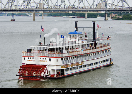 Die Steamboat Belle of Louisville Cruisen am Ohio River in Louisville Kentucky Stockfoto