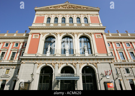 Gebäude des Musikvereins gebaut von der Architekt Theophil Hansen bekannt in der Halle der berühmten neuen Jahre Konzerte performe sind Stockfoto