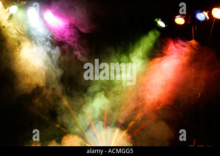 Strahl Strahl Strahlen Stufe eingestellte Szene Landschaft Suchscheinwerfer Scheinwerfer multicolor unterhaltsam Unschärfe unscharf verschwommen hell Club begeistern Stockfoto