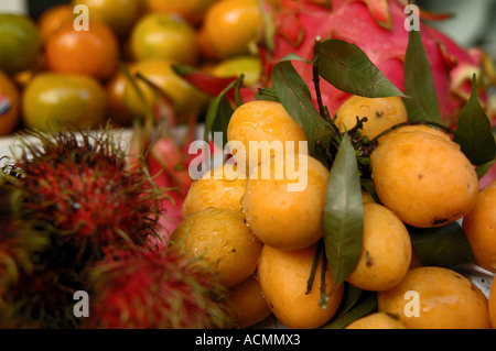 Rambutan Angebote auf dem Tisch Stockfoto