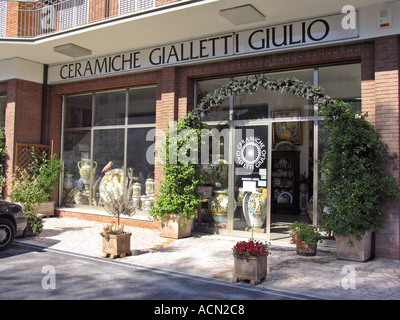 Gialletti Giulio Keramik Shop in Deruta Italien Stockfoto