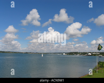 Embarcations genießen den See - Brasilia-Brasilien Stockfoto