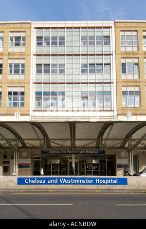 Der Eingang zum Chelsea und Westminster Krankenhaus in Fulham Road in London. Stockfoto